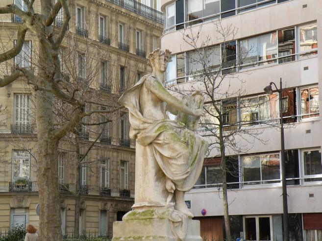  statue place Chérioux, 15e